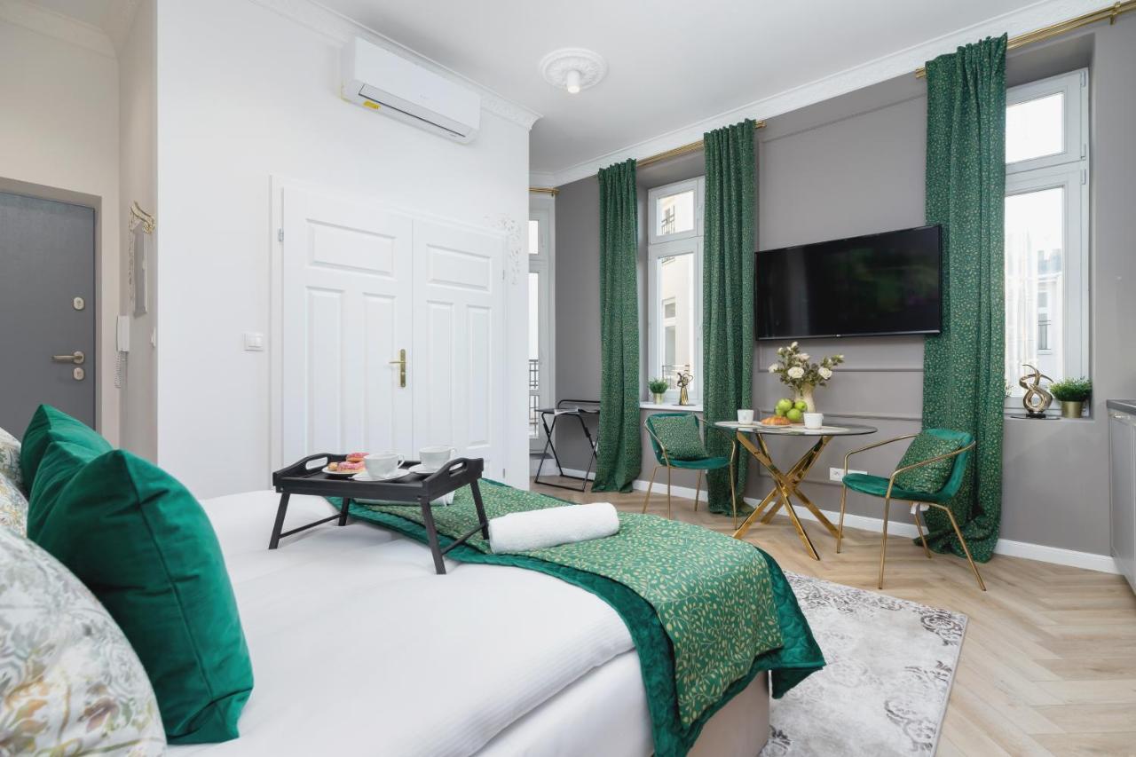 Kazimierz Studio With Jacuzzi By Renters Prestige Krakow Exterior photo